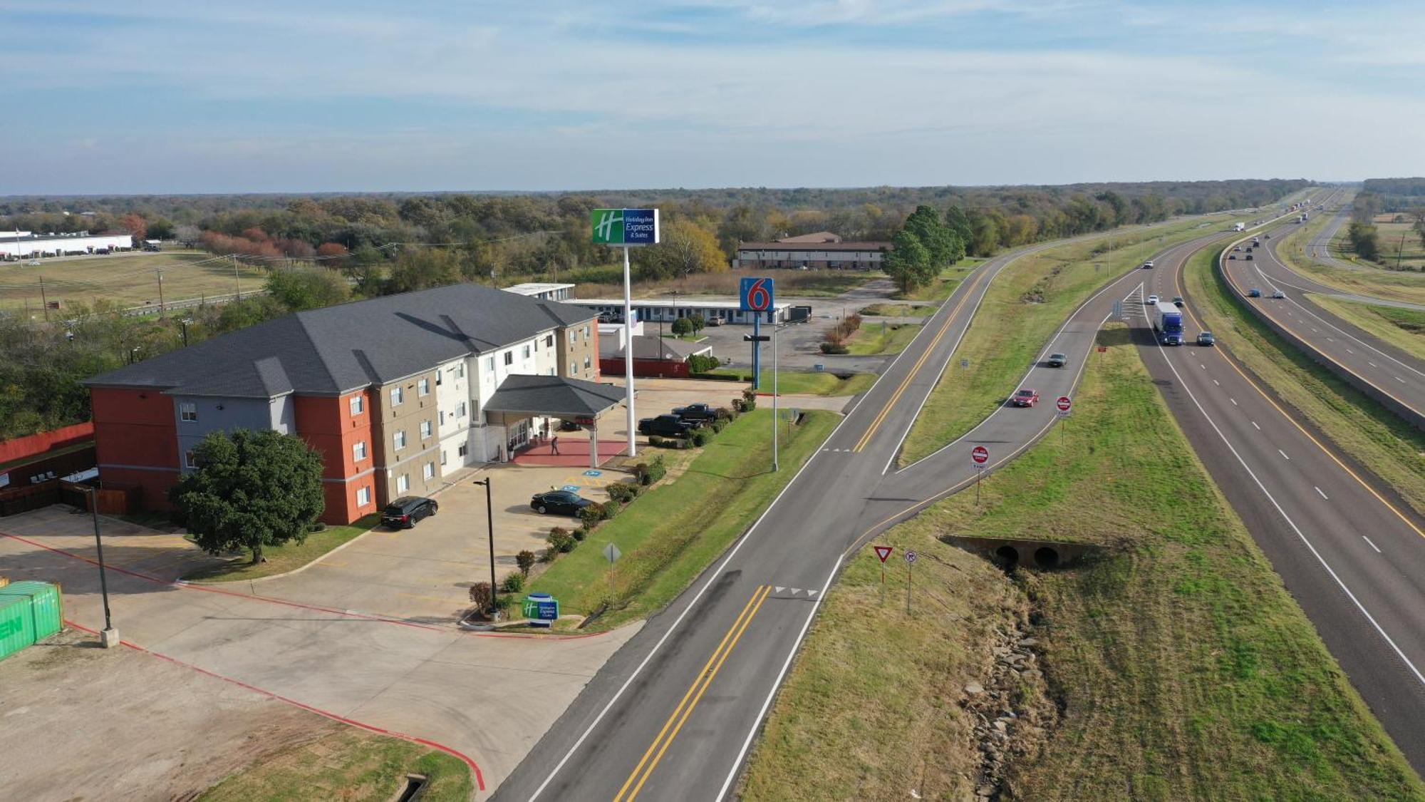 Holiday Inn Express & Suites Sulphur Springs By Ihg Luaran gambar
