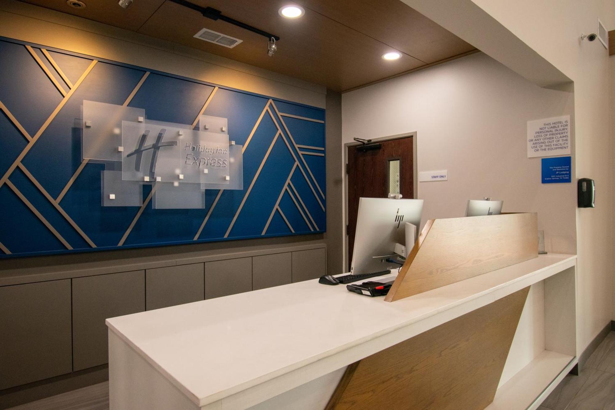 Holiday Inn Express & Suites Sulphur Springs By Ihg Luaran gambar